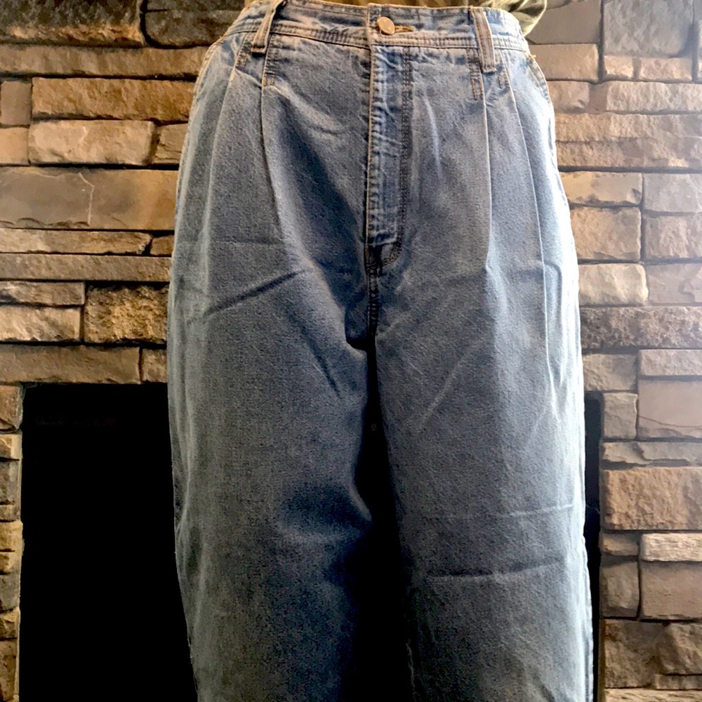 Petite Network vintage high waisted jeans